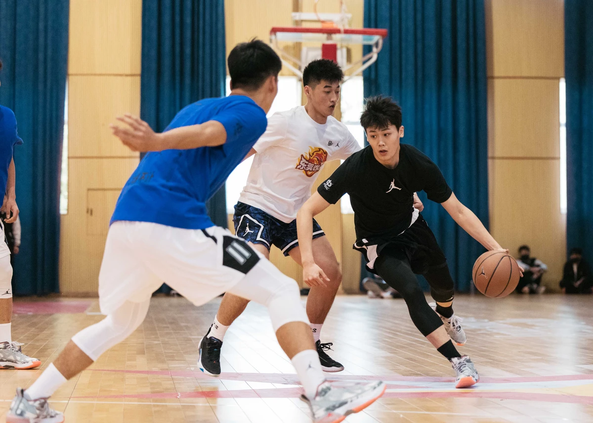 15分钟篮球基本功训练计划_1